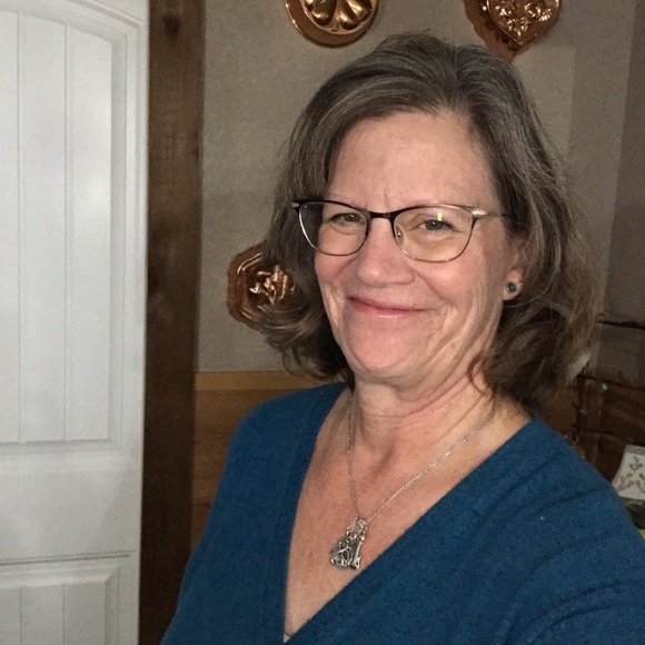 Meet your Posher, Cherri - Picture 1 of 1